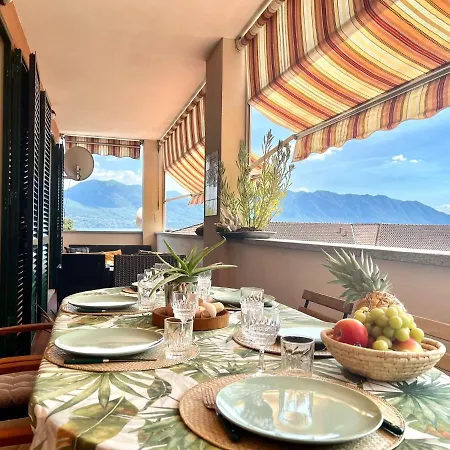 Casa Cooper Cannero Riviera